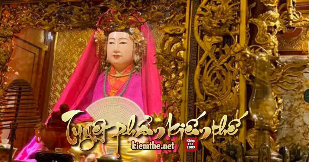 Đền Thờ Cô Chín