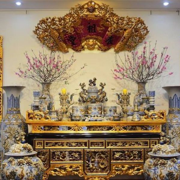 Những Lưu Ý Khi Lập Bàn Thờ Phật Và Gia Tiên